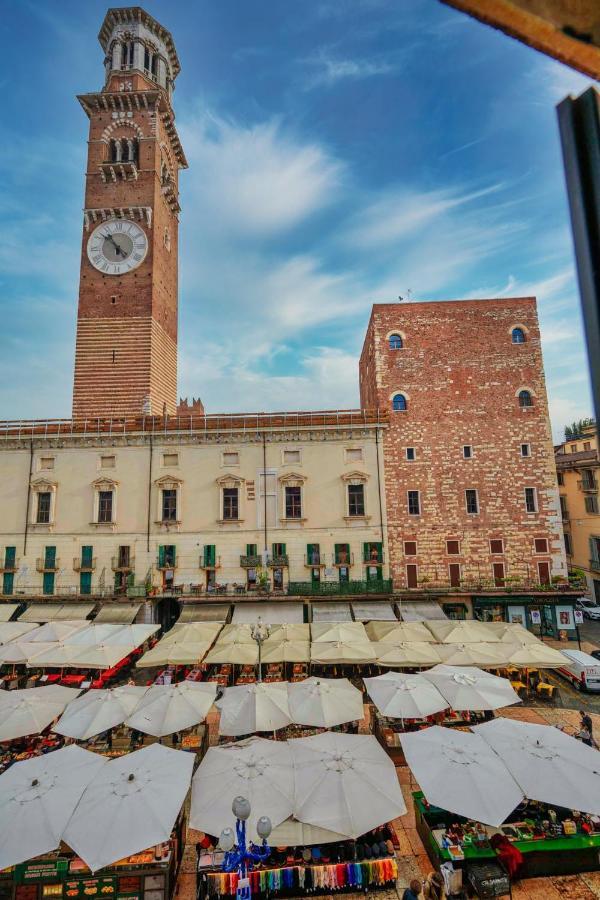 Apartmentsarena - Suite Mercatorum - Piazza Erbe Verona Exterior foto