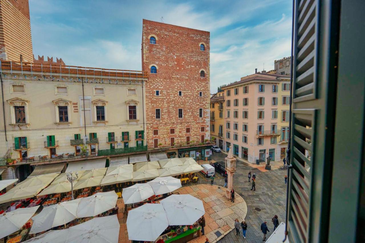 Apartmentsarena - Suite Mercatorum - Piazza Erbe Verona Exterior foto