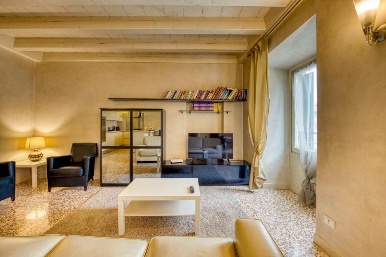 Apartmentsarena - Suite Mercatorum - Piazza Erbe Verona Exterior foto