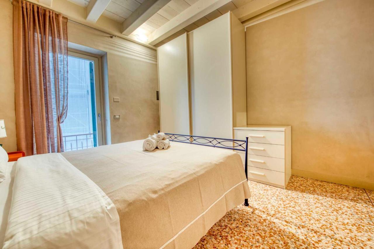 Apartmentsarena - Suite Mercatorum - Piazza Erbe Verona Exterior foto