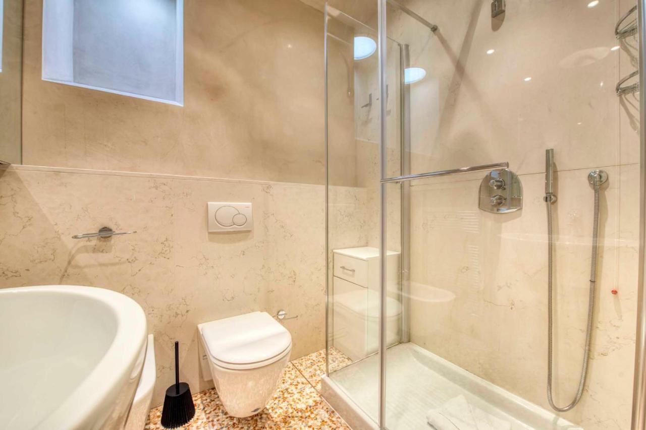 Apartmentsarena - Suite Mercatorum - Piazza Erbe Verona Exterior foto