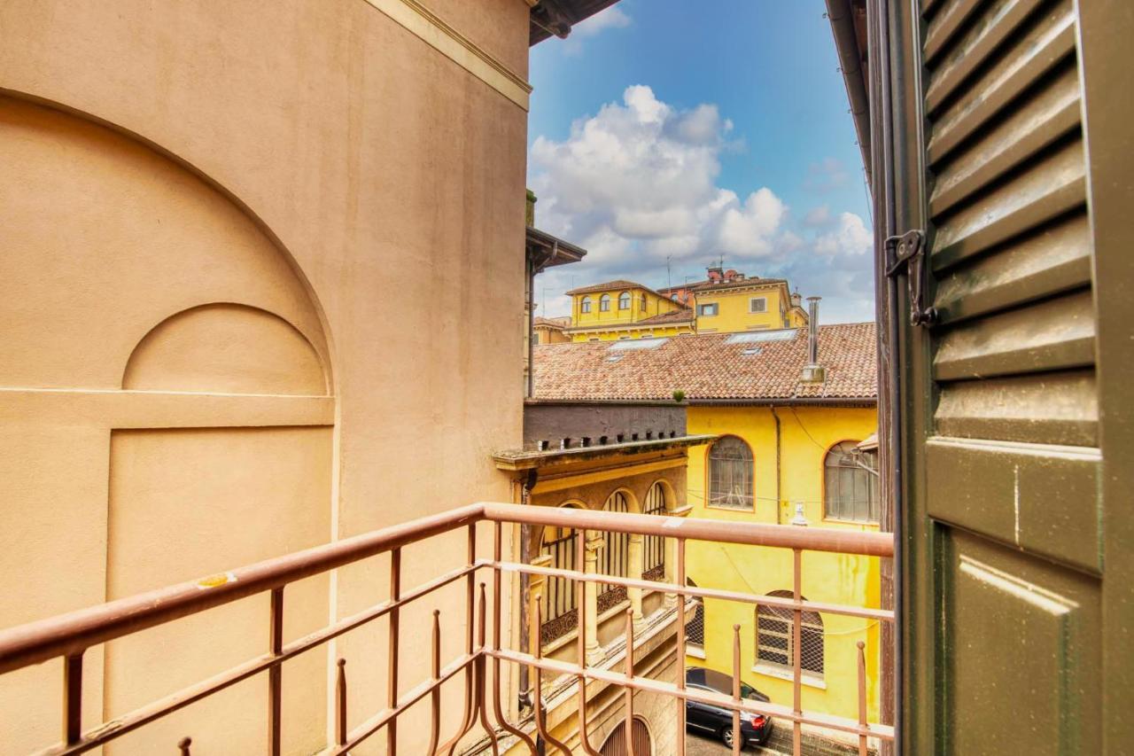 Apartmentsarena - Suite Mercatorum - Piazza Erbe Verona Exterior foto